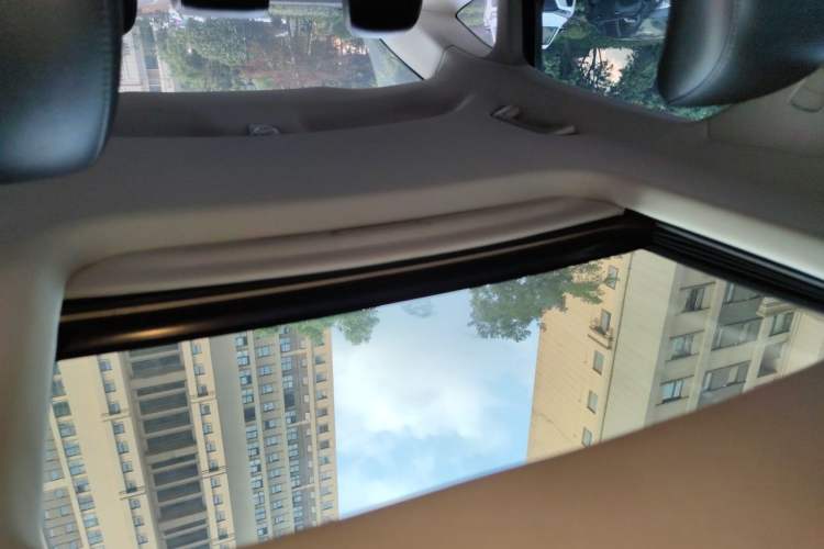 Used Ford Mondeo 2013 2.0L GTDi 200 Fashion Edition Headliner