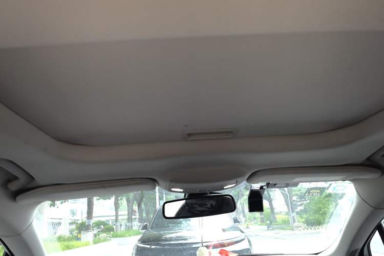 Used Ford Mondeo 2013 2.0L GTDi 200 Luxury Model Headliner
