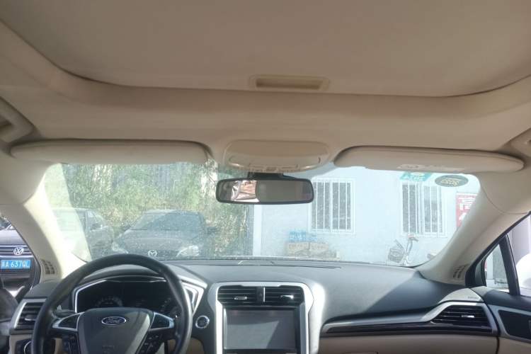 Used Ford Mondeo 2013 2.0L GTDi 200 Fashion Edition Headliner