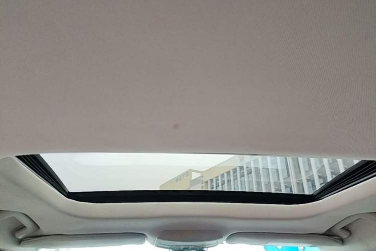 Used Ford Mondeo 2013 2.0L GTDi 200 Luxury Model Headliner