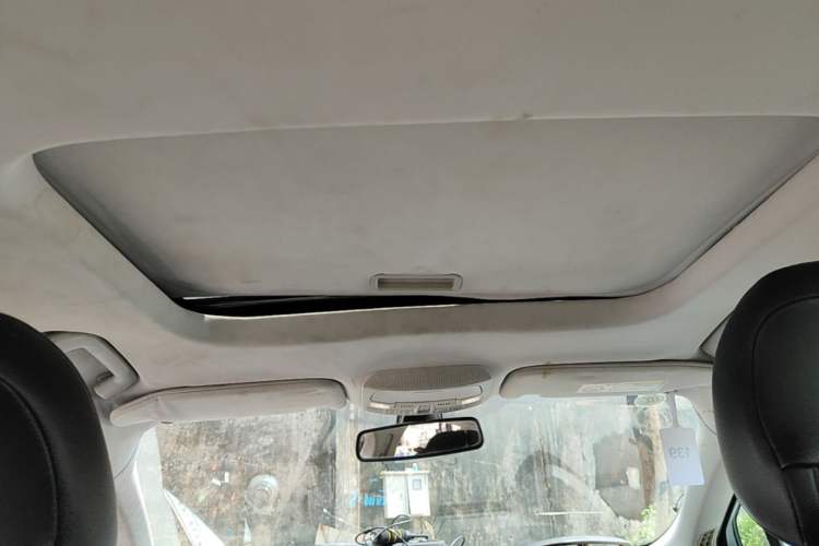 Used Ford Mondeo 2013 2.0L GTDi 200 Fashion Edition Headliner