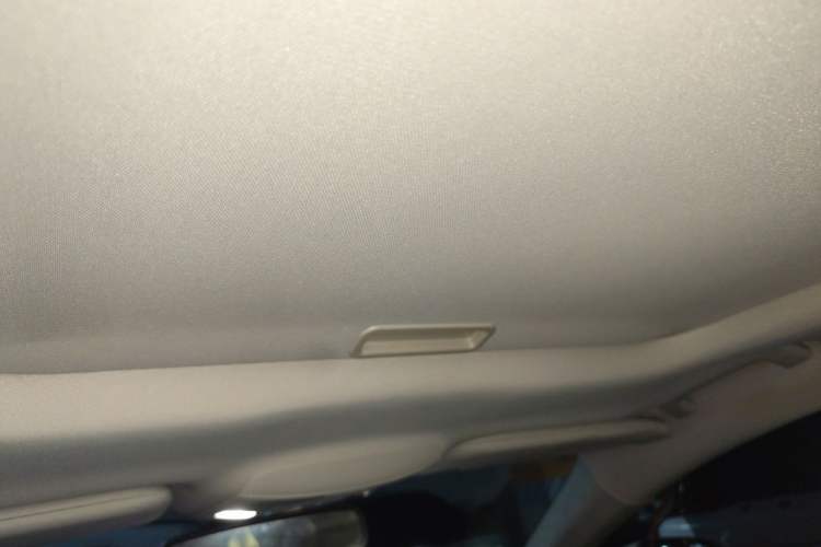 Used Ford Mondeo 2013 2.0L GTDi 200 Fashion Edition Headliner