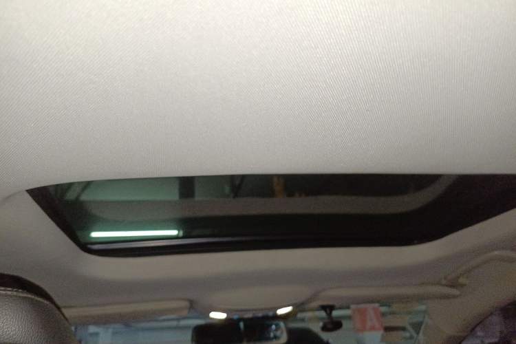 Used Ford Mondeo 2013 2.0L GTDi 200 Fashion Edition Headliner