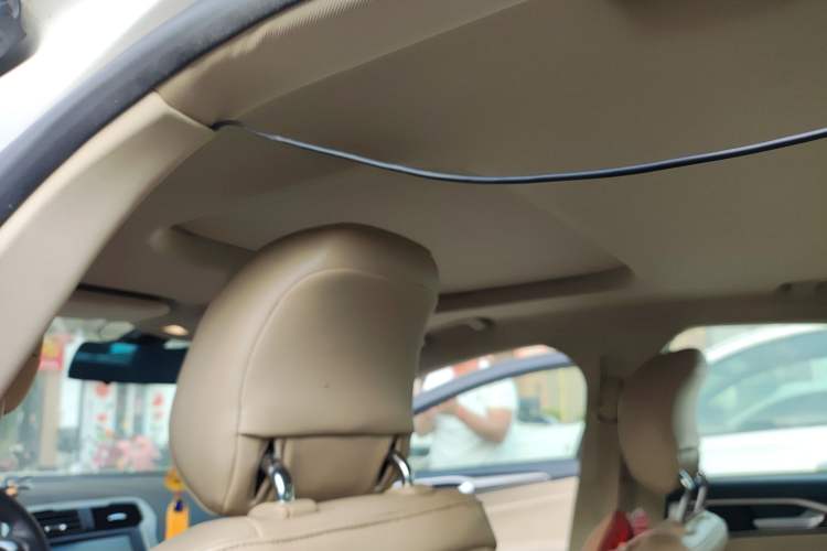 Used Ford Mondeo 2013 2.0L GTDi 200 Luxury Model Headliner