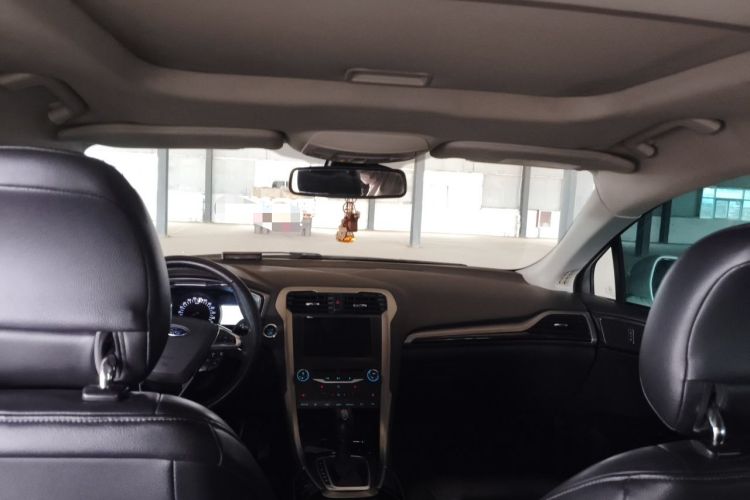 Used Ford Mondeo 2013 2.0L GTDi 200 Luxury Model Headliner