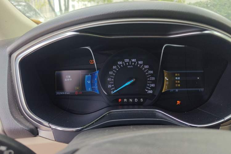 Used Ford Mondeo 2013 2.0L GTDi 200 Luxury Model Instrument Cluster