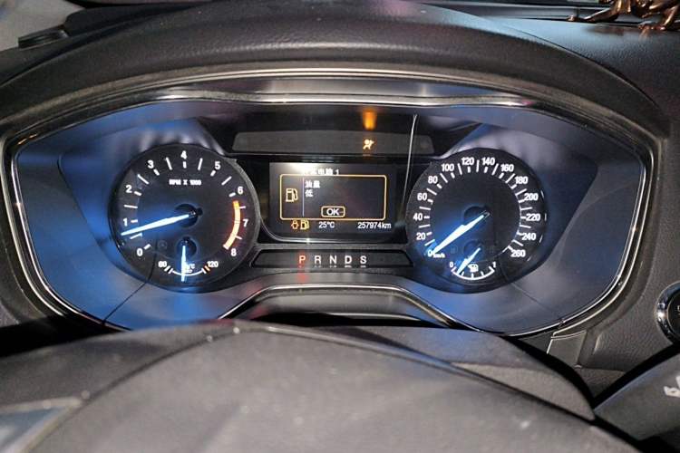 Used Ford Mondeo 2013 2.0L GTDi 200 Fashion Edition Instrument Cluster