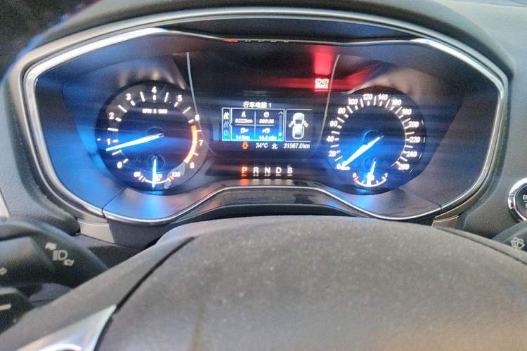Used Ford Mondeo 2013 2.0L GTDi 200 Fashion Edition Instrument Cluster