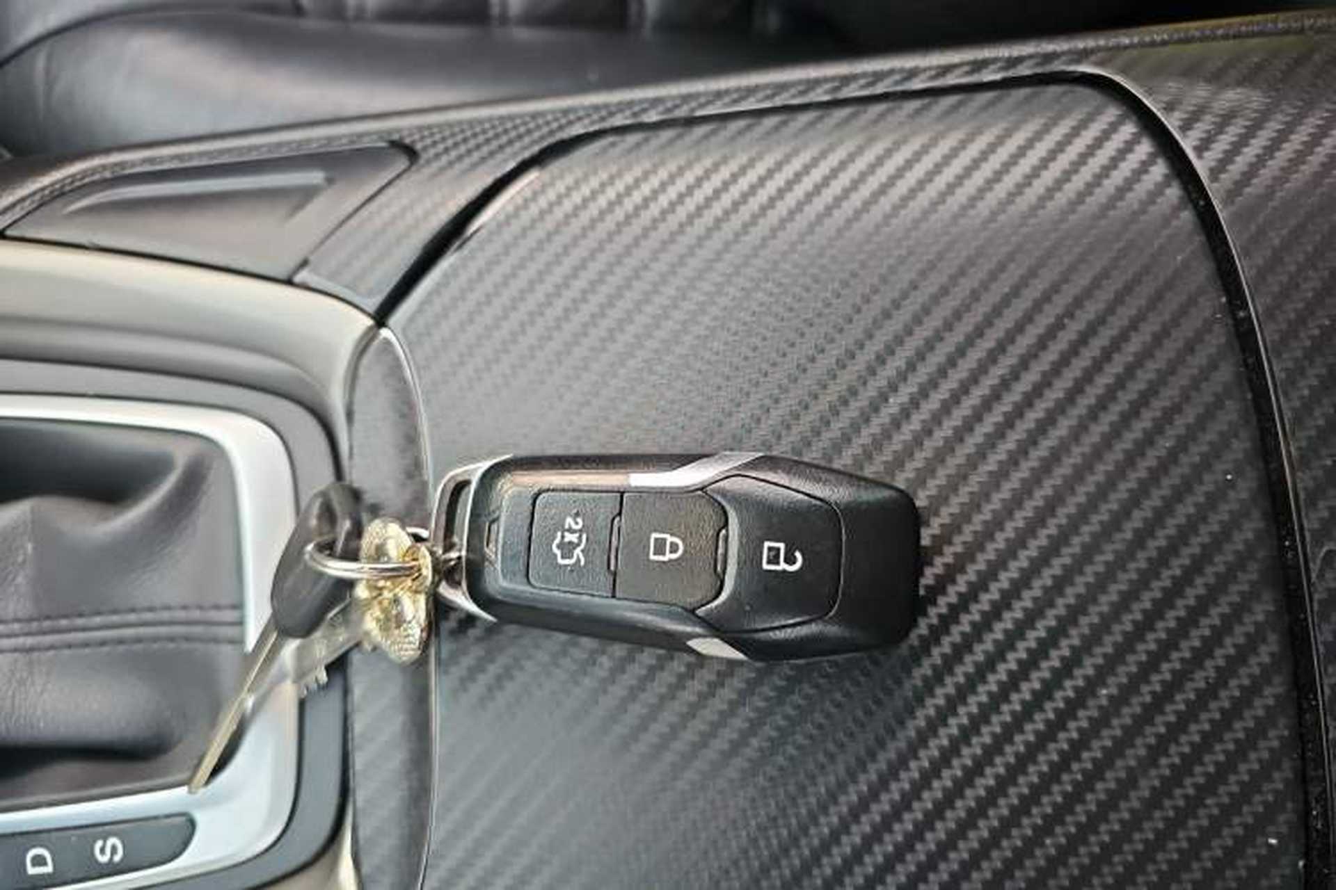 Used Ford Mondeo 2013 2.0L GTDi 200 Fashion Edition Interior 1