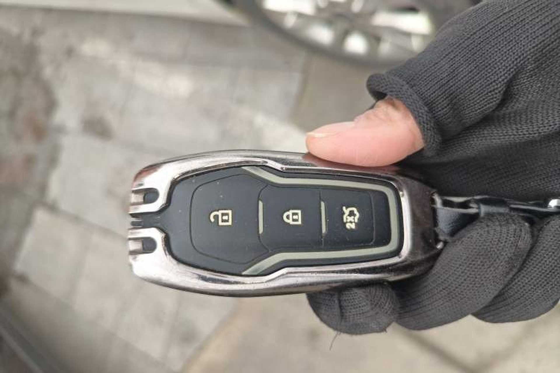 Used Ford Mondeo 2013 2.0L GTDi 200 Fashion Edition Interior 1