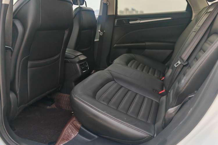 Used Ford Mondeo 2013 1.5L GTDi180 Fashion Edition Interior 3