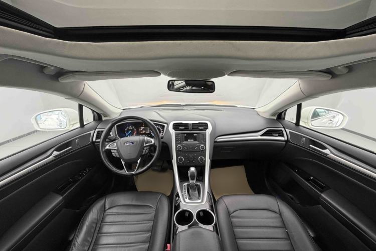 Used Ford Mondeo 2013 1.5L GTDi180 Fashion Edition Interior 3