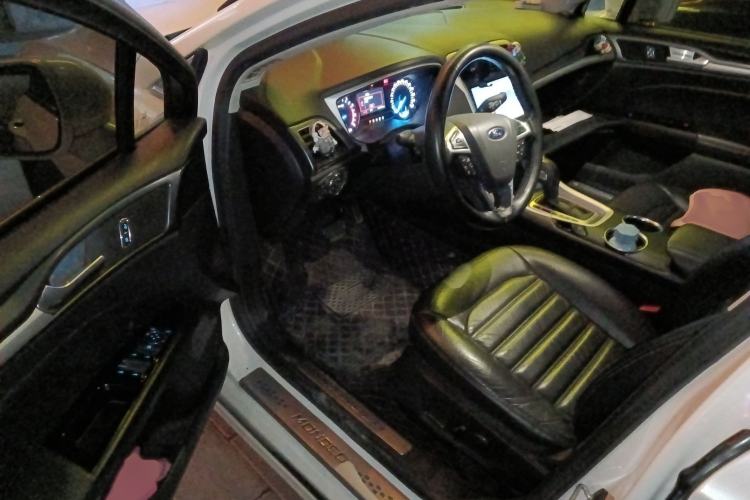 Used Ford Mondeo 2013 1.5L GTDi180 Fashion Edition Interior 3