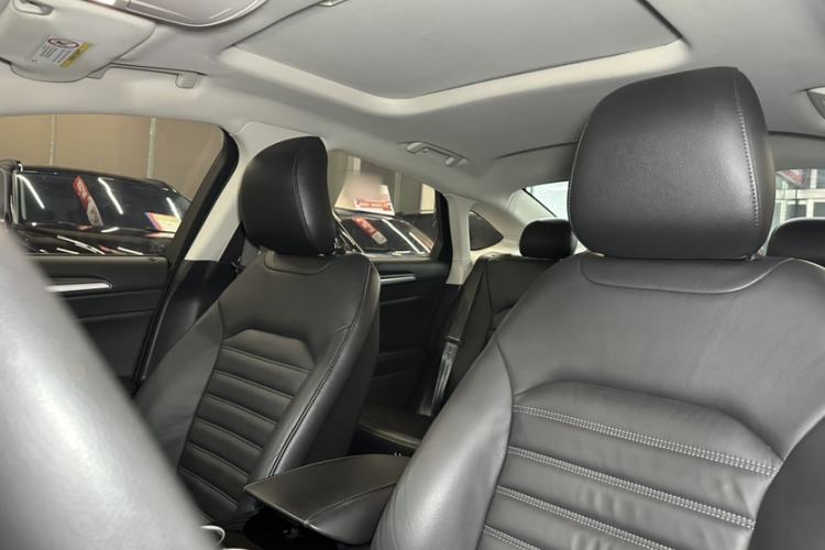 Used Ford Mondeo 2013 1.5L GTDi180 Fashion Edition Interior 4