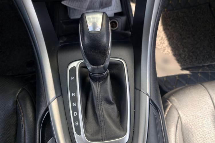 Used Ford Mondeo 2013 2.0L GTDi240 Luxury Sport Model Interior 5
