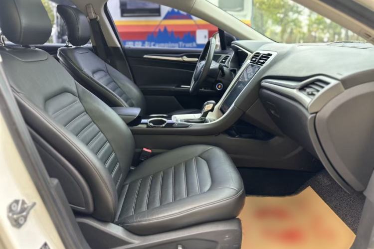 Used Ford Mondeo 2013 1.5L GTDi180 Fashion Edition Interior 5