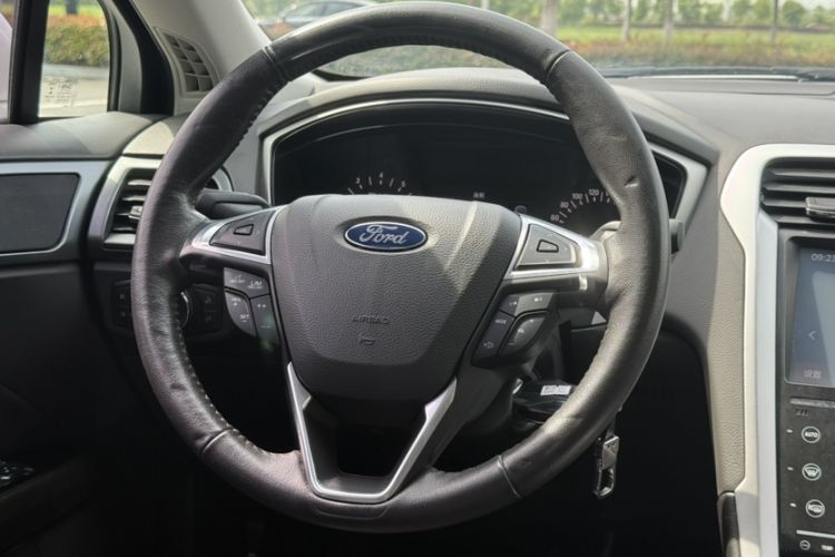 Used Ford Mondeo 2013 1.5L GTDi180 Fashion Edition Interior 5