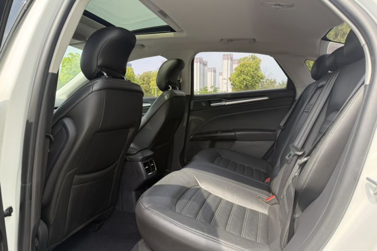 Used Ford Mondeo 2013 1.5L GTDi180 Fashion Edition Interior 8