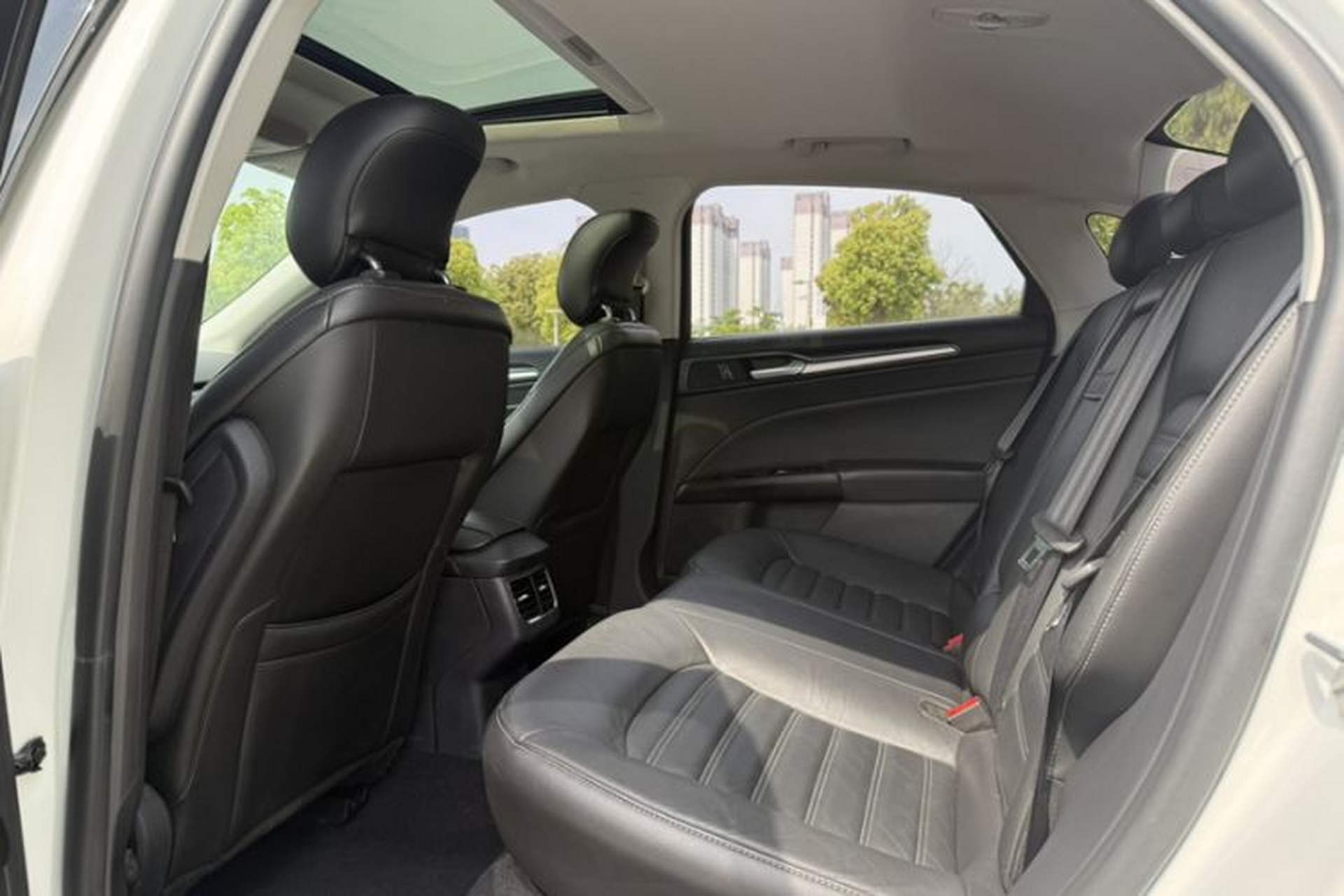 Used Ford Mondeo 2013 1.5L GTDi180 Fashion Edition Interior 8
