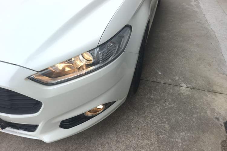 Used Ford Mondeo 2013 2.0L GTDi 200 Fashion Edition Left Front Headlight