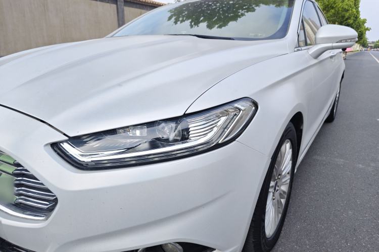 Used Ford Mondeo 2013 2.0L GTDi 200 Luxury Model Left Front Headlight