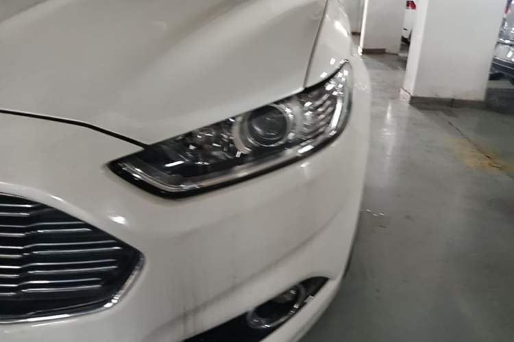 Used Ford Mondeo 2013 2.0L GTDi 200 Fashion Edition Left Front Headlight