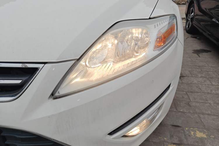 Used Ford Mondeo 2013 2.3L Fashion Edition Left Front Headlight