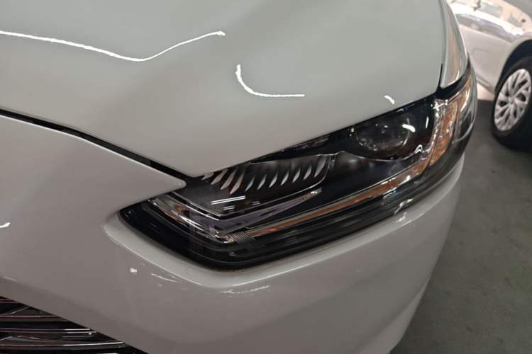 Used Ford Mondeo 2013 2.0L GTDi 200 Luxury Model Left Front Headlight