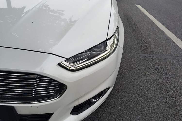 Used Ford Mondeo 2013 2.0L GTDi240 Luxury Sport Model Left Front Headlight