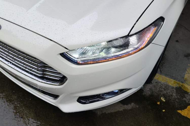 Used Ford Mondeo 2013 2.0L GTDi 200 Fashion Edition Left Front Headlight