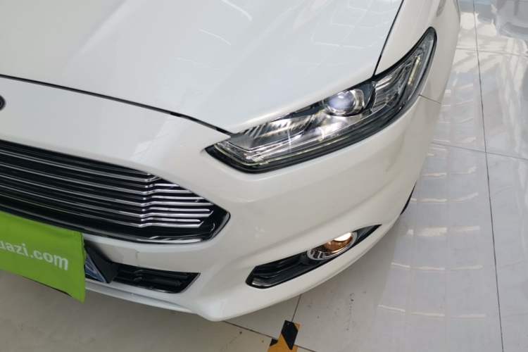 Used Ford Mondeo 2013 2.0L GTDi240 Luxury Sport Model Left Front Headlight