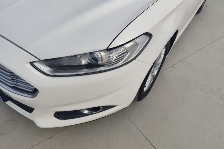 Used Ford Mondeo 2013 1.5L GTDi180 Comfort Model Left Front Headlight