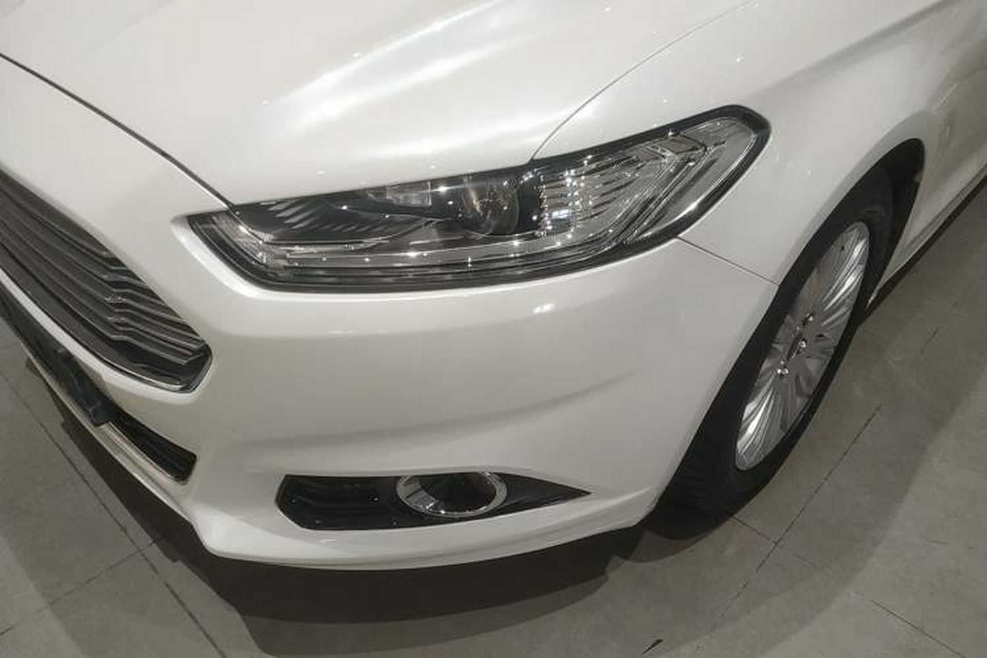 Used Ford Mondeo 2013 2.0L GTDi 200 Luxury Model Left Front Headlight