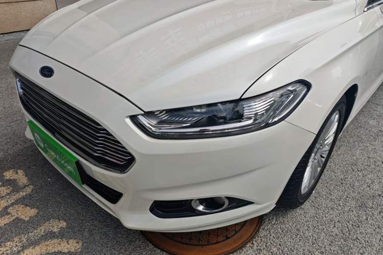 Used Ford Mondeo 2013 2.0L GTDi 200 Luxury Model Left Front Headlight