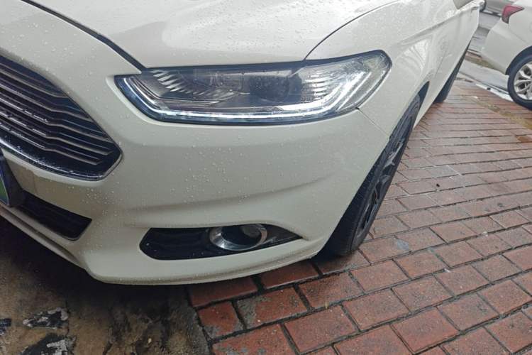 Used Ford Mondeo 2013 2.0L GTDi 200 Fashion Edition Left Front Headlight