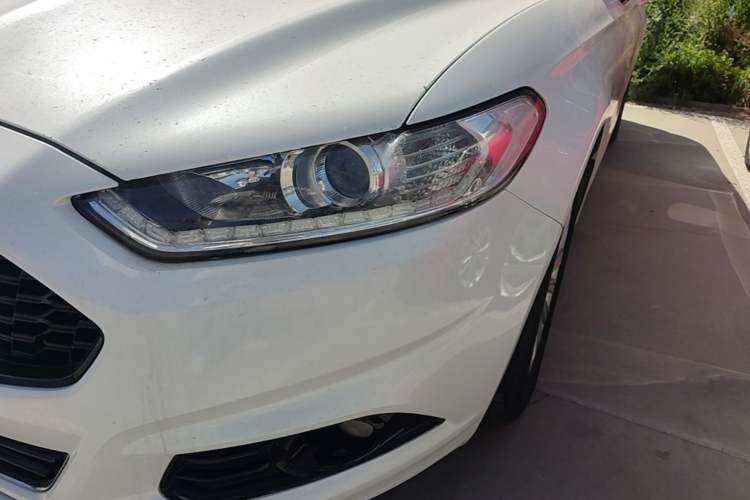 Used Ford Mondeo 2013 2.0L GTDi 200 Fashion Edition Left Front Headlight