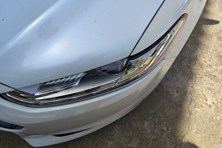 Used Ford Mondeo 2013 2.0L GTDi 200 Luxury Model Left Front Headlight