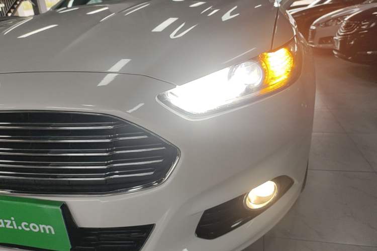Used Ford Mondeo 2013 2.0L GTDi 200 Fashion Edition Left Front Headlight