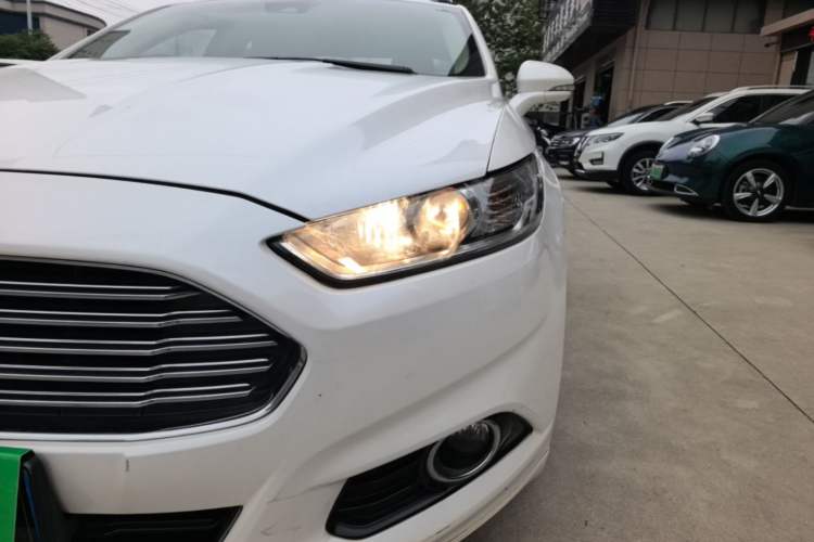 Used Ford Mondeo 2013 2.0L GTDi 200 Fashion Edition Left Front Headlight