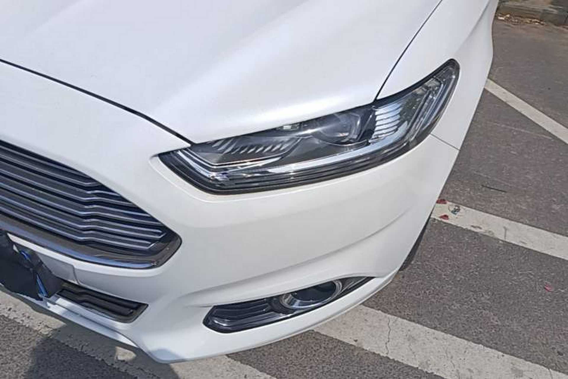 Used Ford Mondeo 2013 2.0L GTDi 200 Luxury Model Left Front Headlight