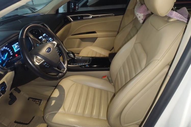Used Ford Mondeo 2013 2.0L GTDi 200 Luxury Model Left Front Seat