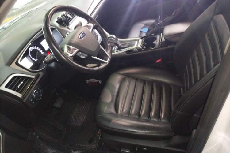 Used Ford Mondeo 2013 2.0L GTDi 200 Luxury Model Left Front Seat