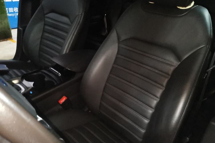 Used Ford Mondeo 2013 2.0L GTDi 200 Luxury Model Left Front Seat