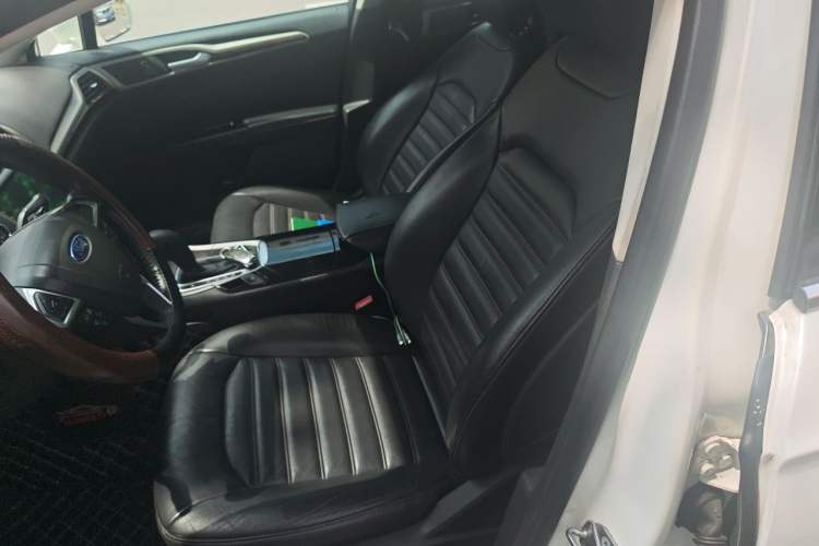 Used Ford Mondeo 2013 2.0L GTDi 200 Fashion Edition Left Front Seat