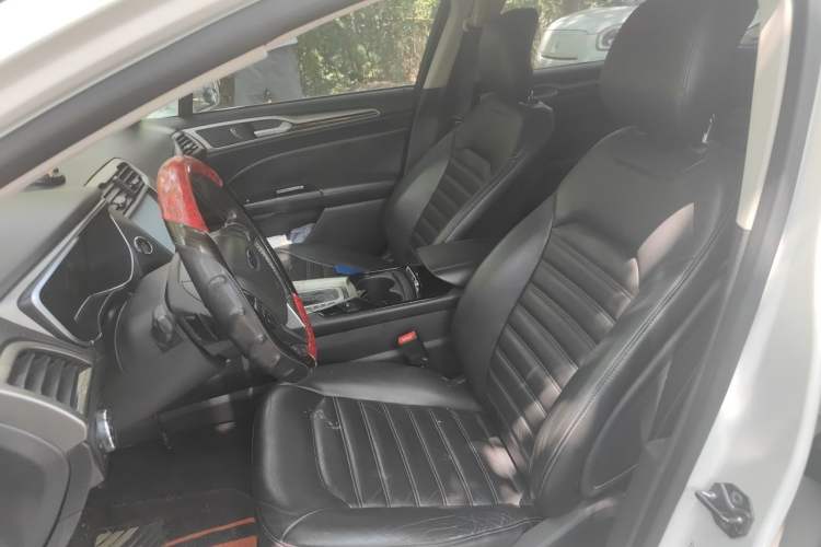 Used Ford Mondeo 2013 2.0L GTDi 200 Fashion Edition Left Front Seat