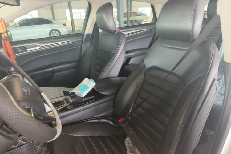 Used Ford Mondeo 2013 2.0L GTDi 200 Luxury Model Left Front Seat