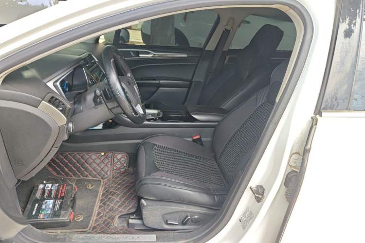 Used Ford Mondeo 2013 2.0L GTDi 200 Fashion Edition Left Front Seat