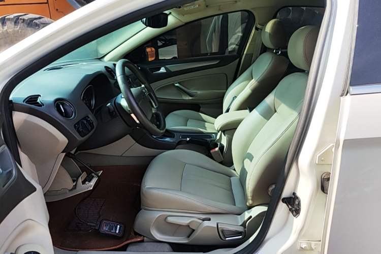 Used Ford Mondeo 2013 2.3L Fashion Edition Left Front Seat