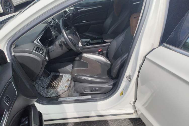 Used Ford Mondeo 2013 2.0L GTDi240 Luxury Sport Model Left Front Seat