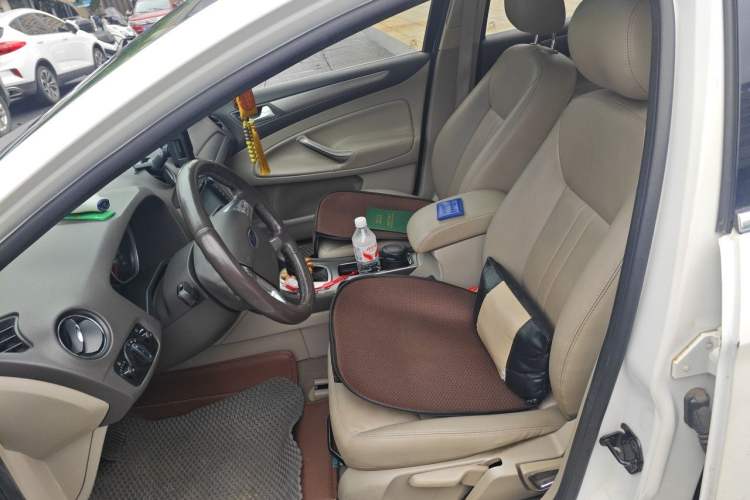 Used Ford Mondeo 2013 2.3L Fashion Edition Left Front Seat
